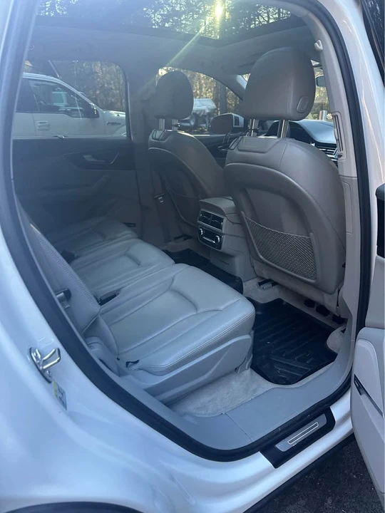 2017 Audi 4M Q7 - Image 10 of 10