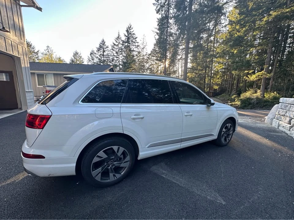 2017 Audi 4M Q7 - Image 2 of 10