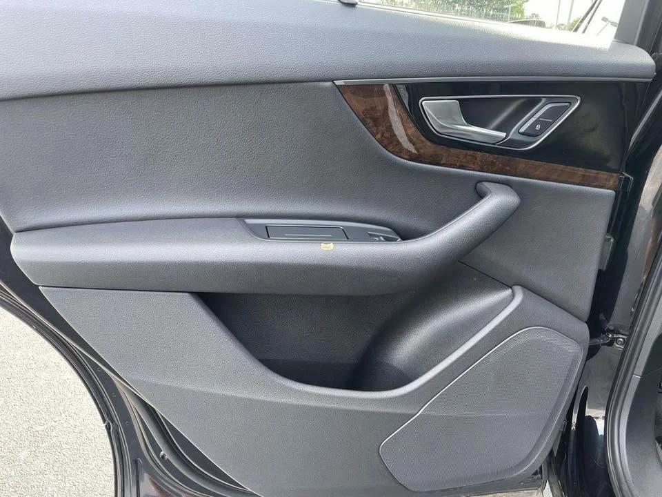 2017 Audi 4M Q7 - Image 10 of 20