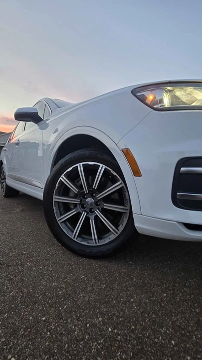 2017 Audi 4M Q7 - Image 4 of 20