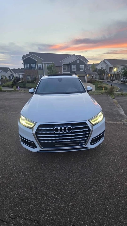 2017 Audi 4M Q7 - Image 2 of 20