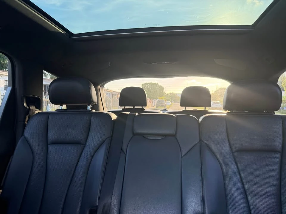 2017 Audi 4M Q7 - Image 9 of 10