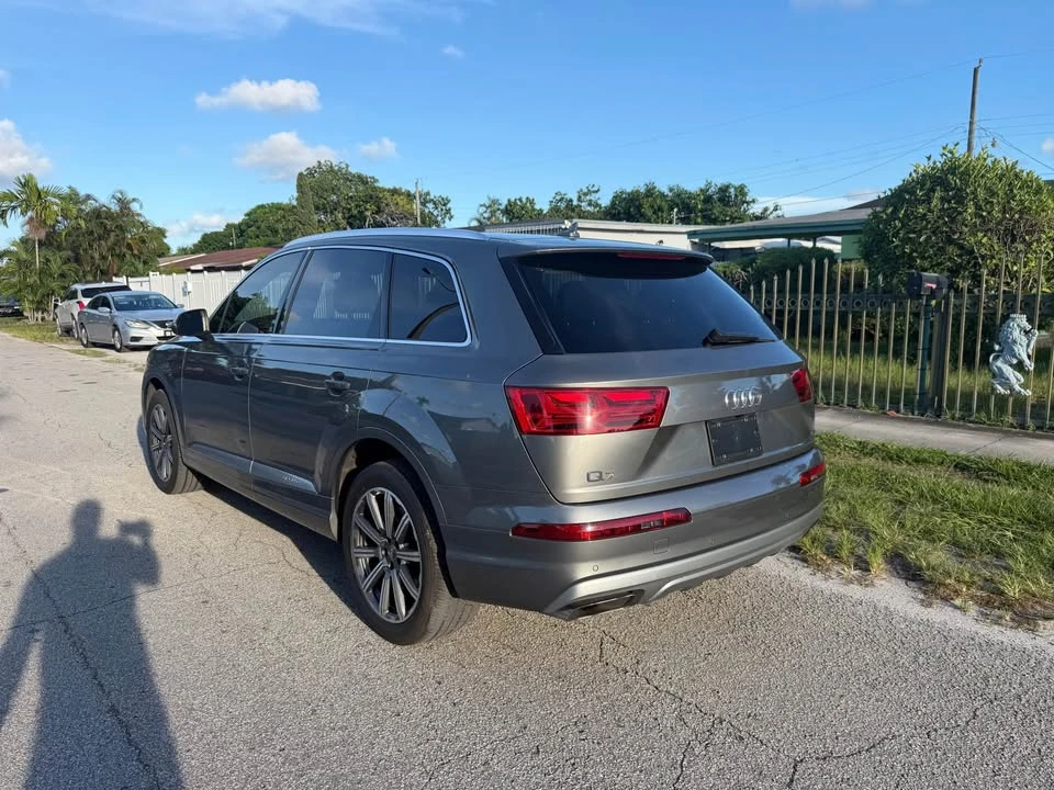 2017 Audi 4M Q7 - Image 5 of 10