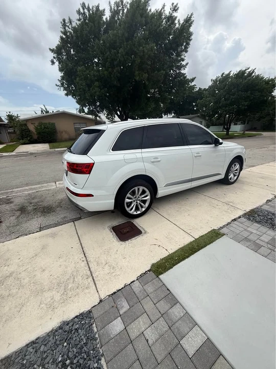 2017 Audi 4M Q7 - Image 4 of 15