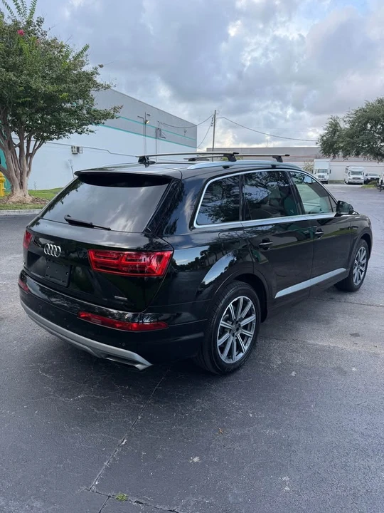 2017 Audi 4M Q7 - Image 4 of 16
