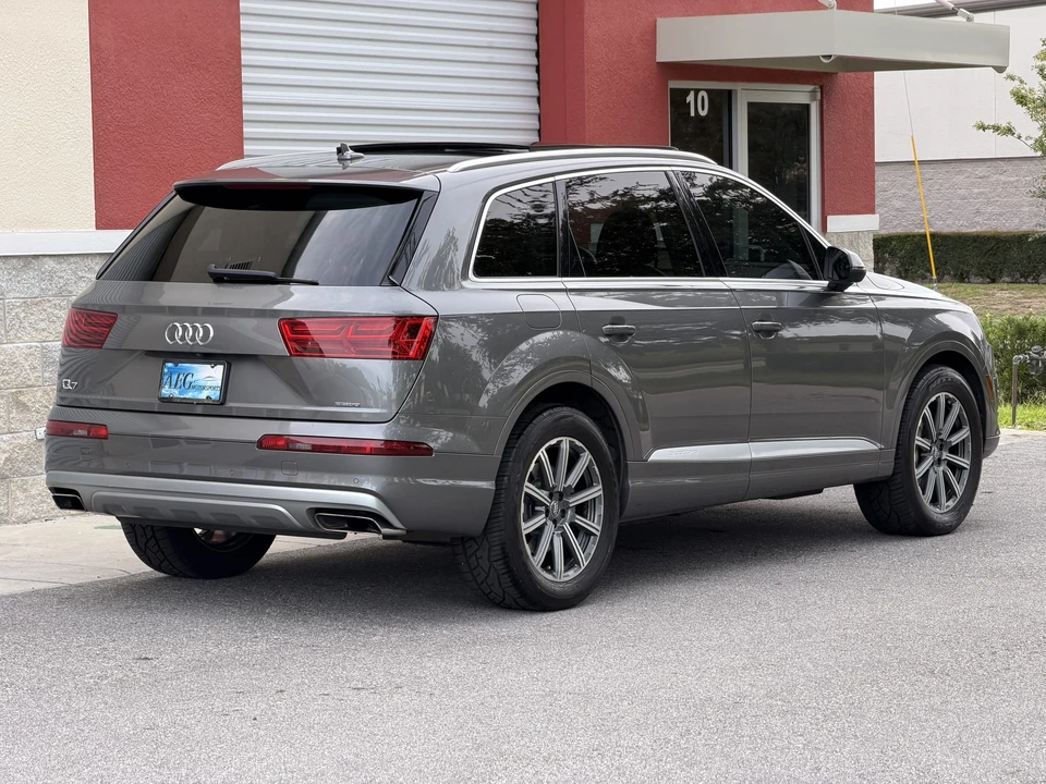 2017 Audi 4M Q7 - Image 10 of 31