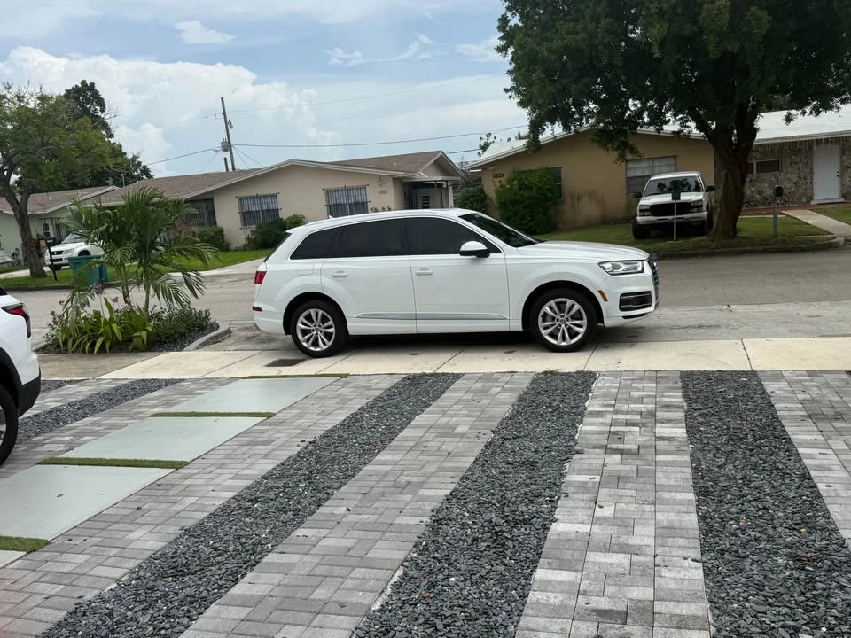 2017 Audi 4M Q7 - Image 12 of 14