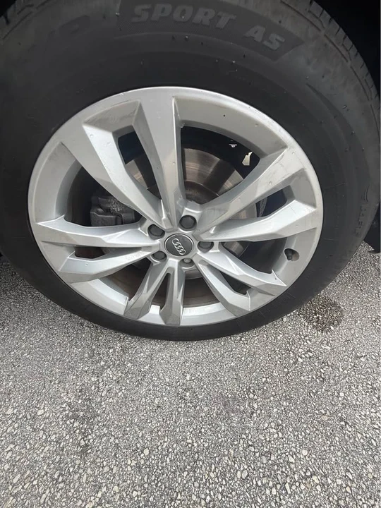 2017 Audi 4M Q7 - Image 9 of 15