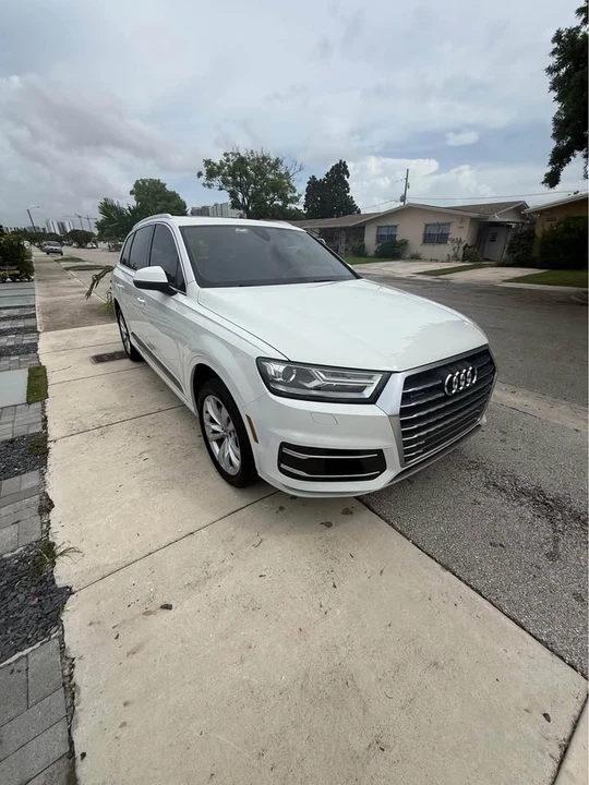 2017 Audi 4M Q7 - Image 2 of 15
