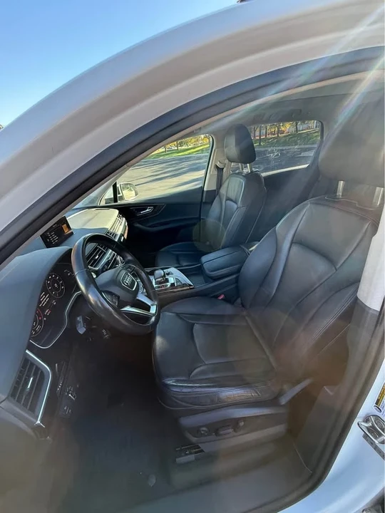 2017 Audi 4M Q7 - Image 8 of 9