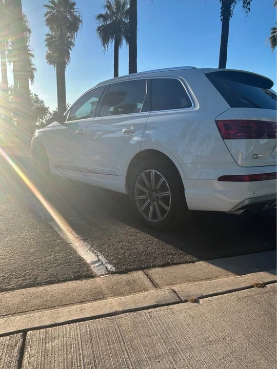2017 Audi 4M Q7 - Image 4 of 10