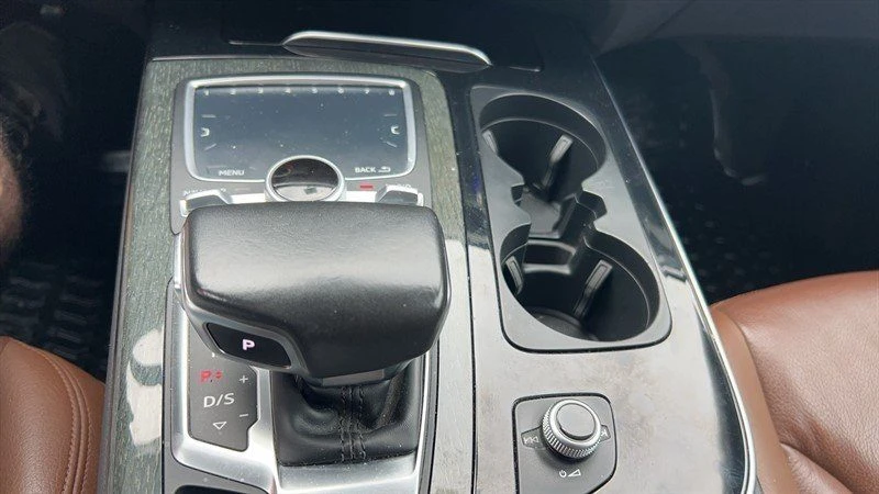2017 Audi 4M Q7 - Image 10 of 13