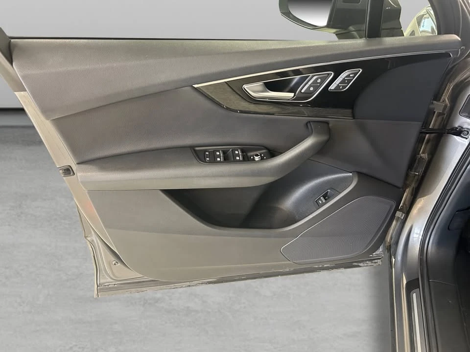 2017 Audi 4M Q7 - Image 7 of 19