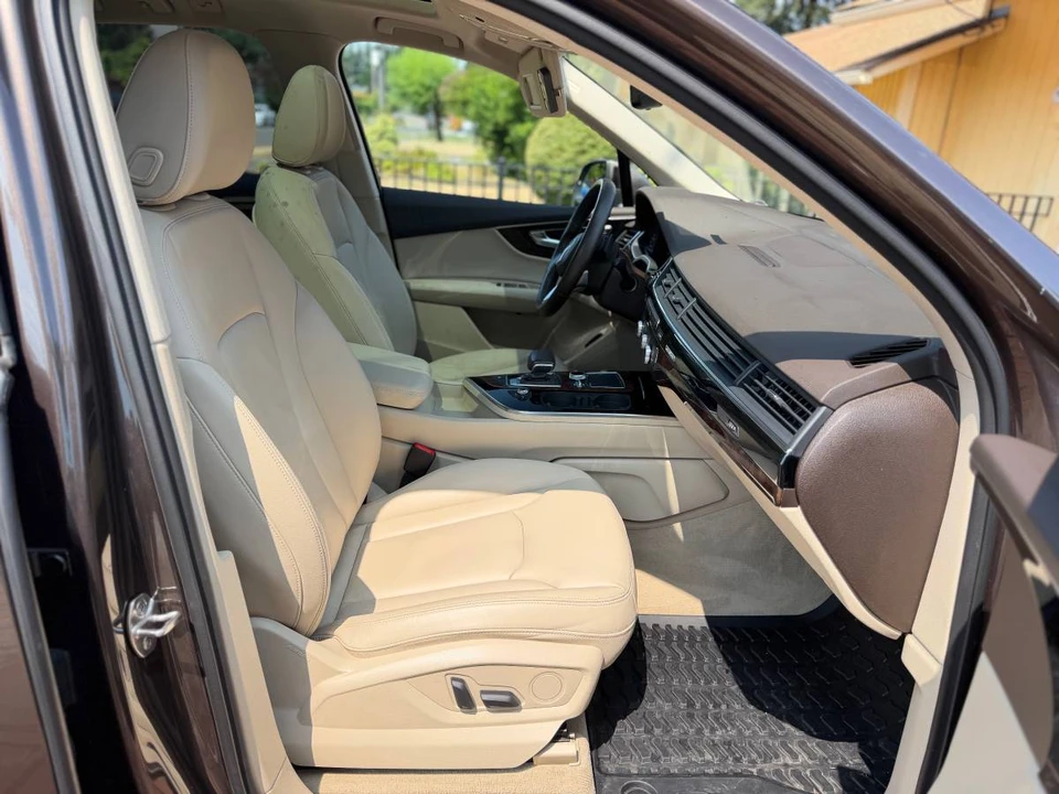 2017 Audi 4M Q7 - Image 11 of 24