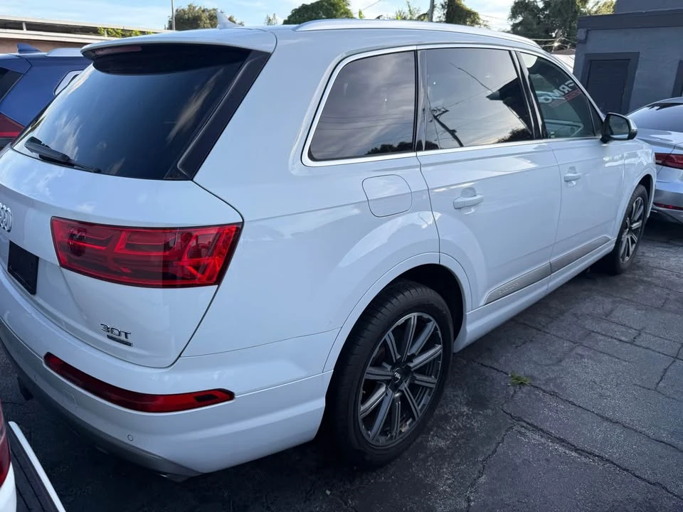 2017 Audi 4M Q7 - Image 4 of 11