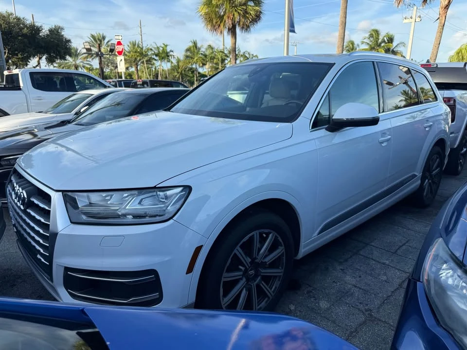2017 Audi 4M Q7 - Image 2 of 11