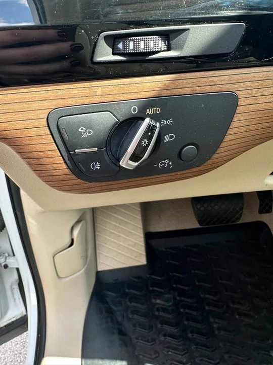 2017 Audi 4M Q7 - Image 14 of 19