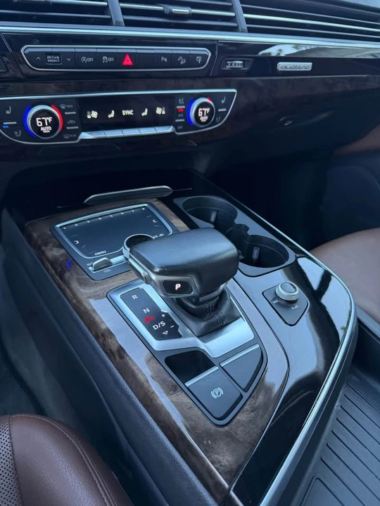 2017 Audi 4M Q7 - Image 12 of 19