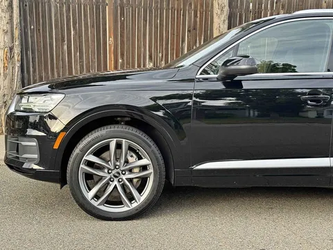 2017 Audi Q7 3.0T Premium Plus Sport Utility 4D