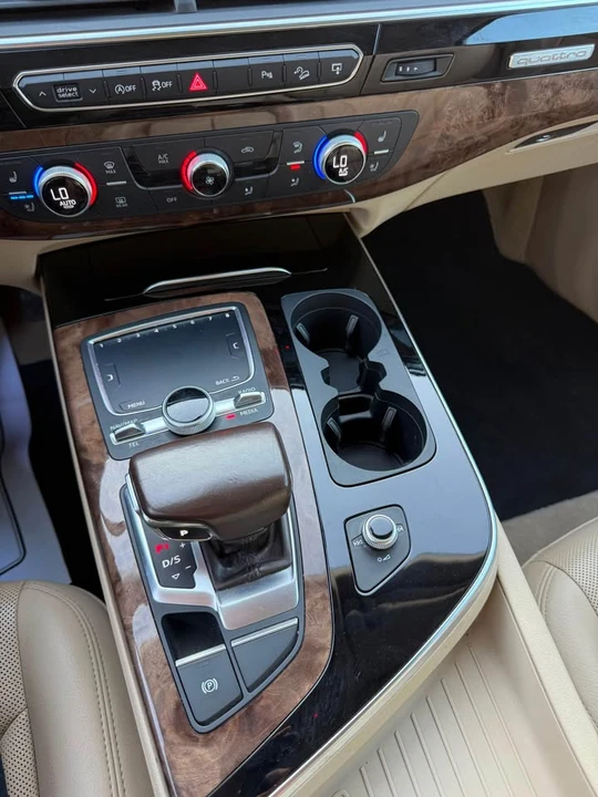 2017 Audi 4M Q7 - Image 18 of 19