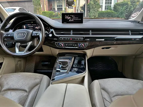 2017 Audi Q7 3.0T Premium Plus Sport Utility 4D