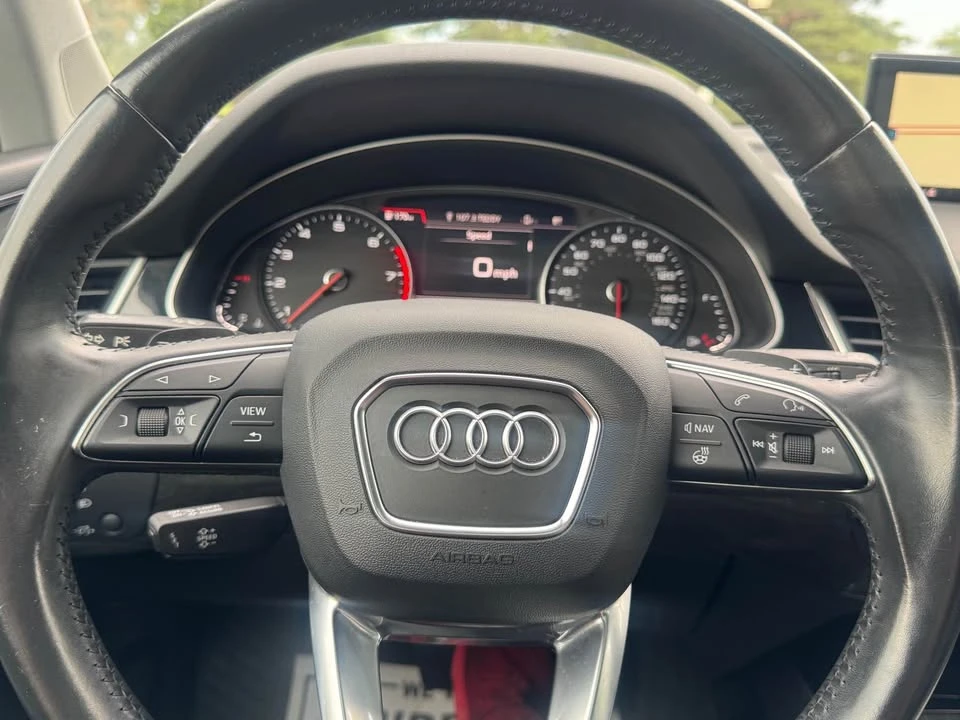 2017 Audi 4M Q7 - Image 13 of 18