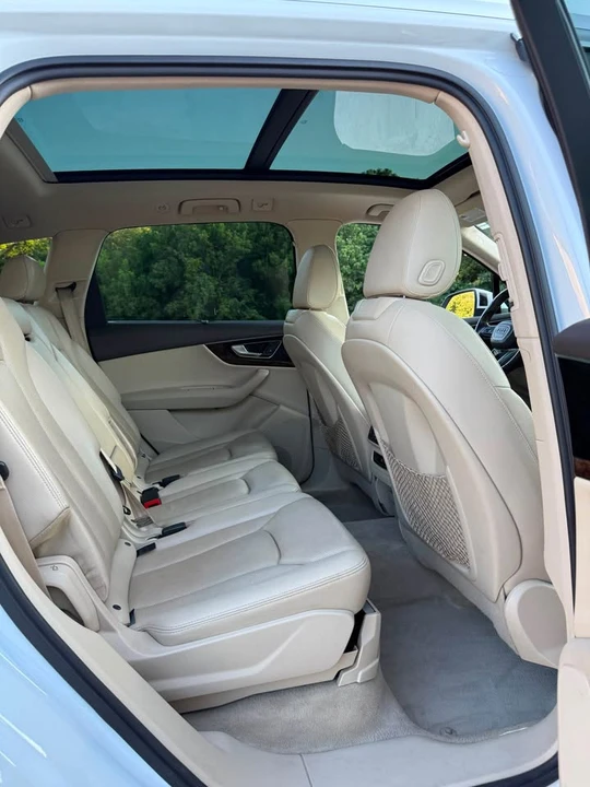 2017 Audi 4M Q7 - Image 9 of 19