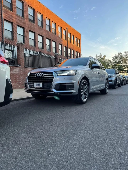 2017 Audi 4M Q7 - Image 4 of 20
