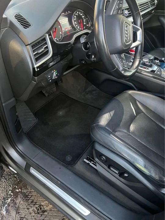 2017 Audi 4M Q7 - Image 9 of 13