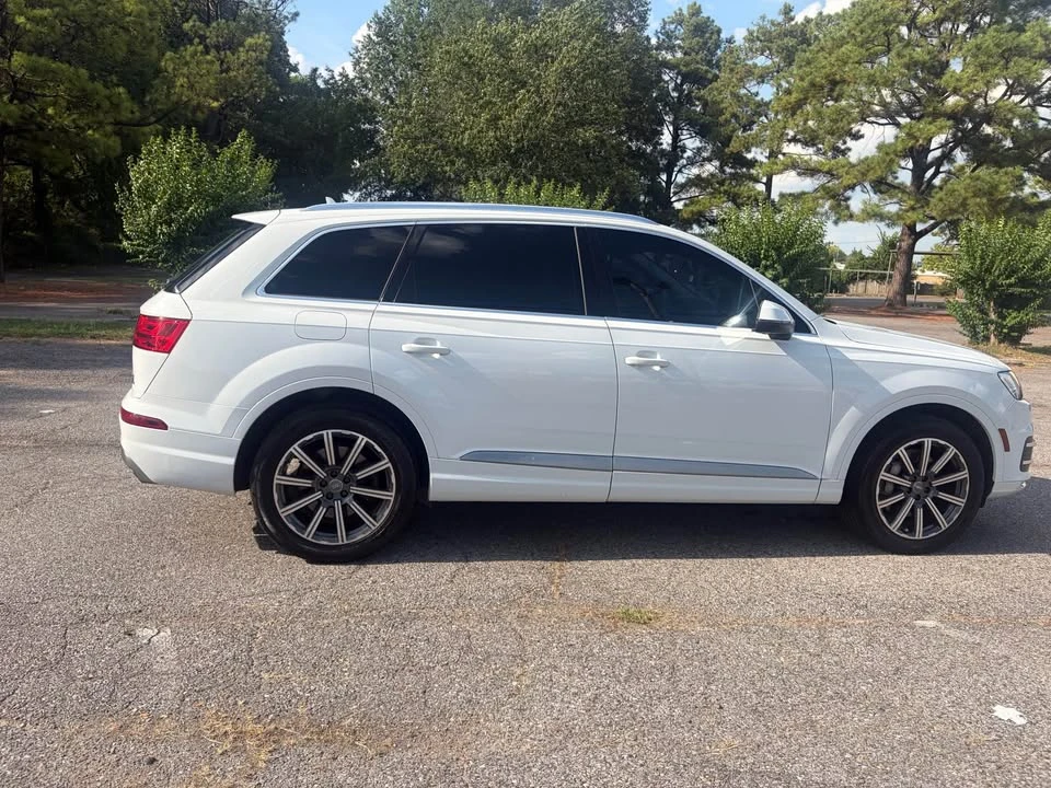 2017 Audi 4M Q7 - Image 2 of 13