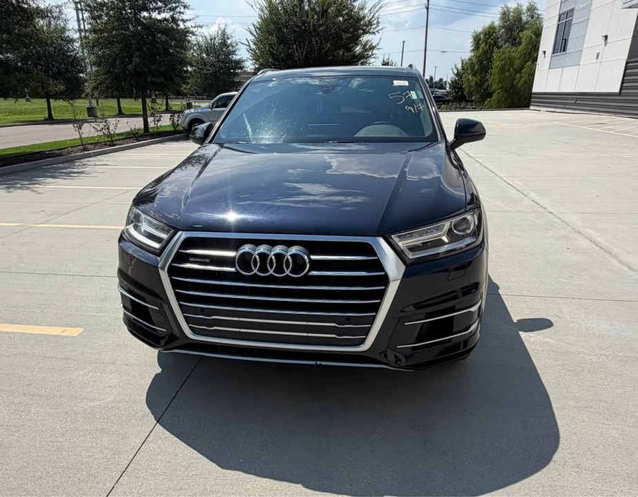 2017 Audi 4M Q7 - Image 2 of 15