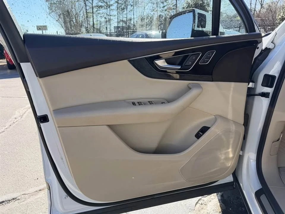 2017 Audi 4M Q7 - Image 8 of 18