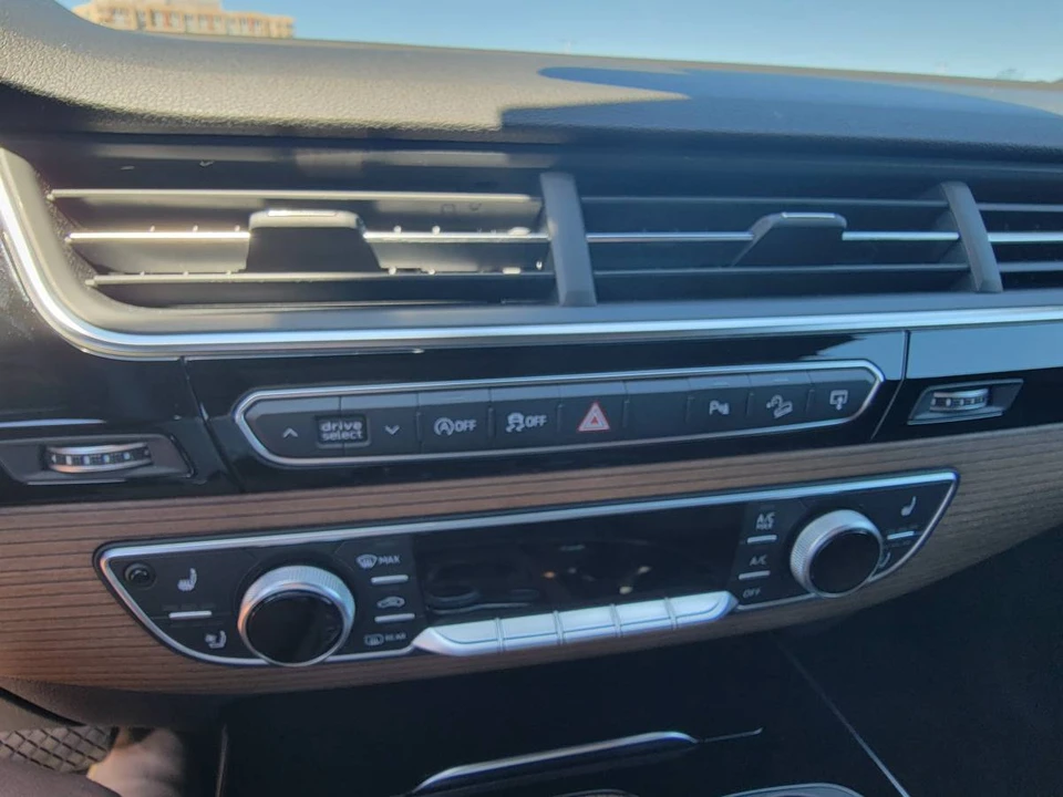 2017 Audi 4M Q7 - Image 15 of 16