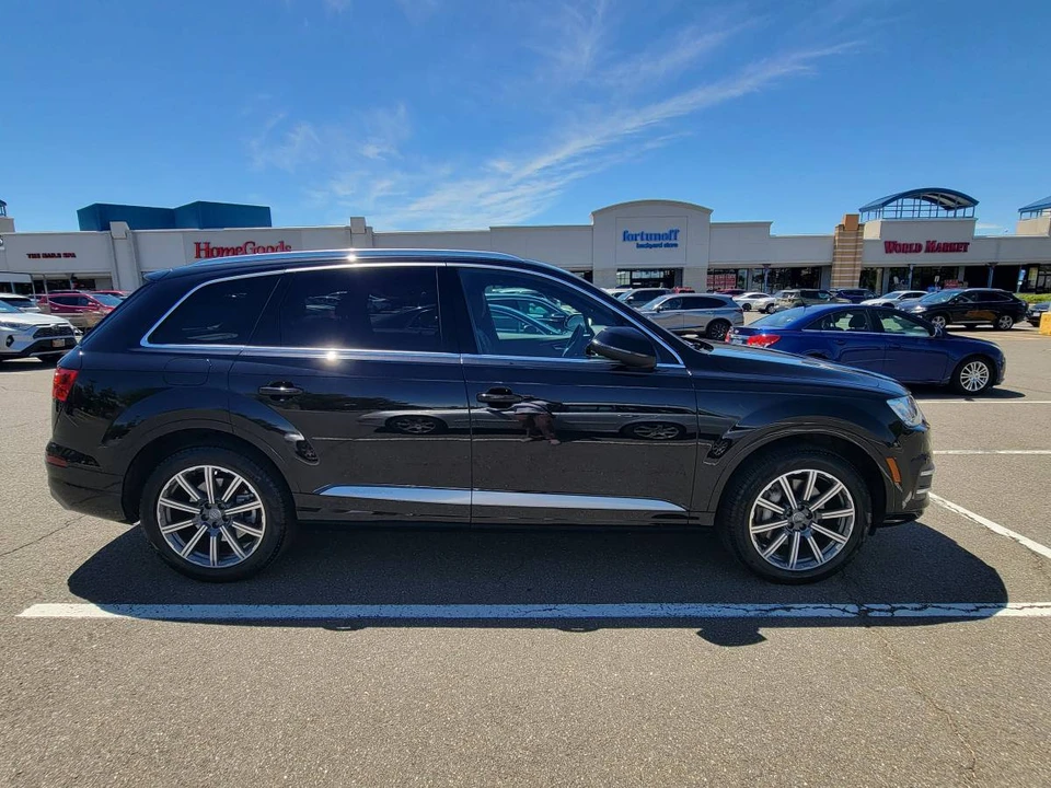 2017 Audi 4M Q7 - Image 2 of 16