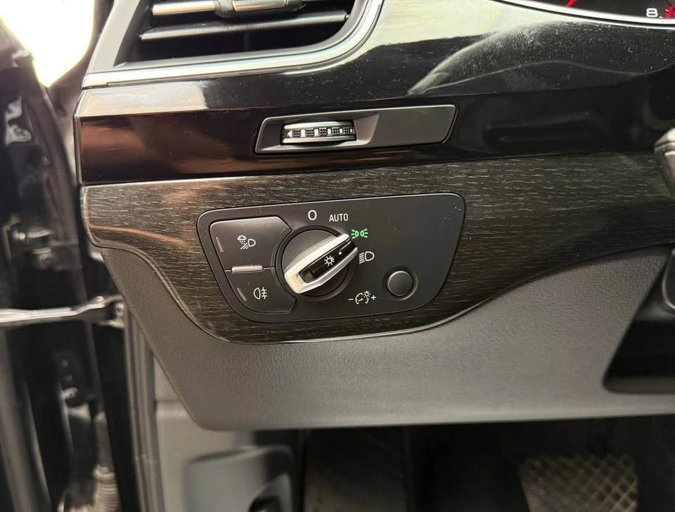 2017 Audi 4M Q7 - Image 13 of 20