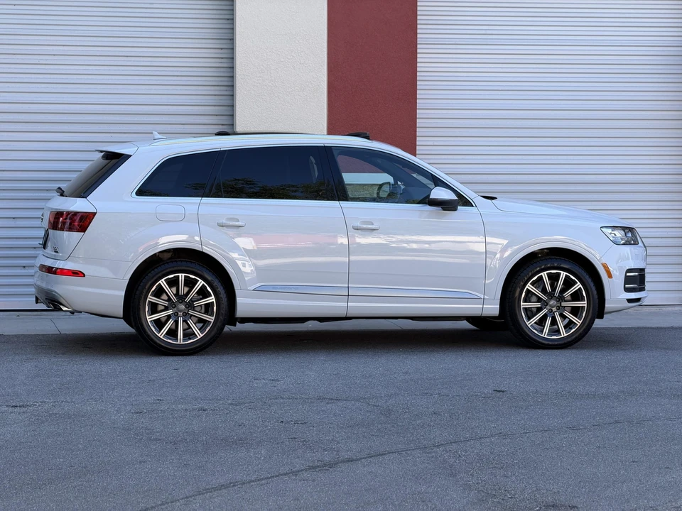 2017 Audi 4M Q7 - Image 9 of 31