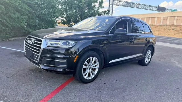 2017 Audi Q7 3.0T Premium Sport Utility 4D