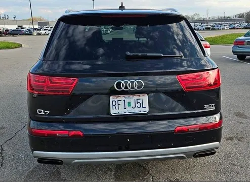 2017 Audi Q7 3.0T Prestige Sport Utility 4D