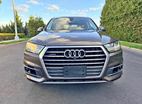 2017 Audi Q7 3.0T Prestige Sport Utility 4D