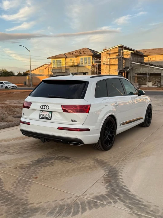 2017 Audi 4M Q7 - Image 5 of 19