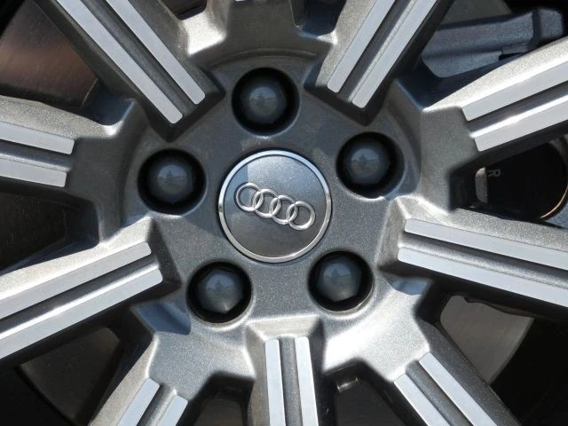 2017 Audi 4M Q7 - Image 17 of 21