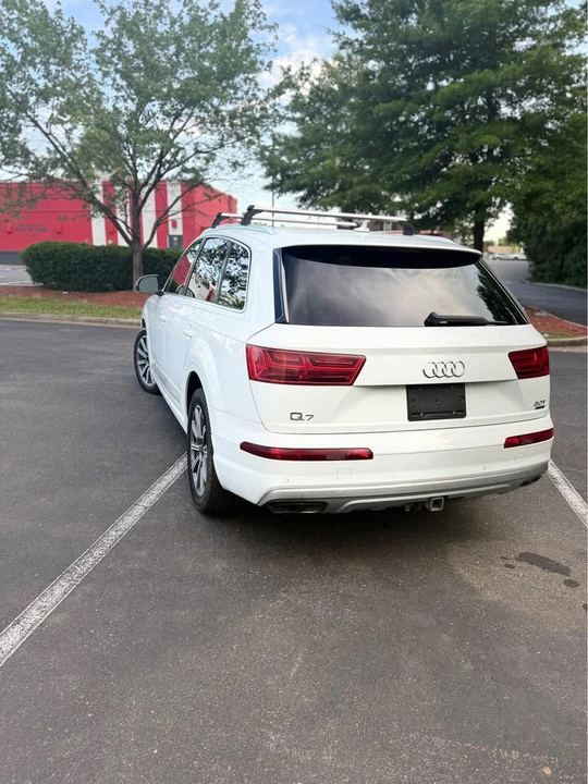 2017 Audi 4M Q7 - Image 7 of 19