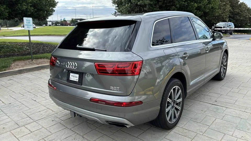 2017 Audi 4M Q7 - Image 8 of 19