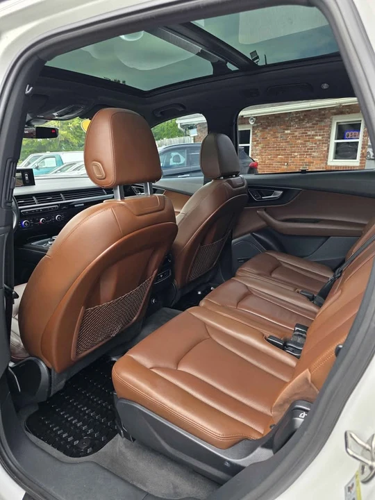 2017 Audi 4M Q7 - Image 18 of 19