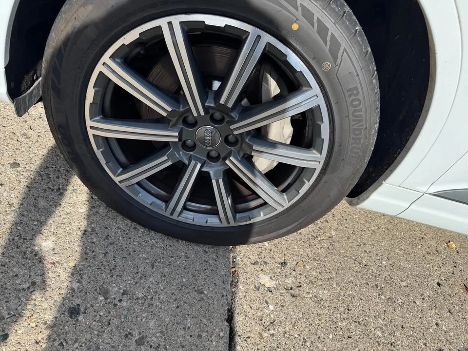 2017 Audi 4M Q7 - Image 8 of 12