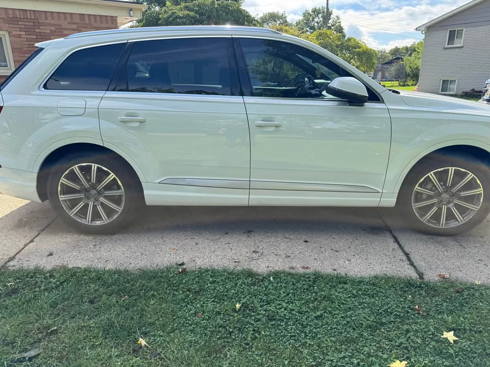 2017 Audi 4M Q7 - Image 11 of 12