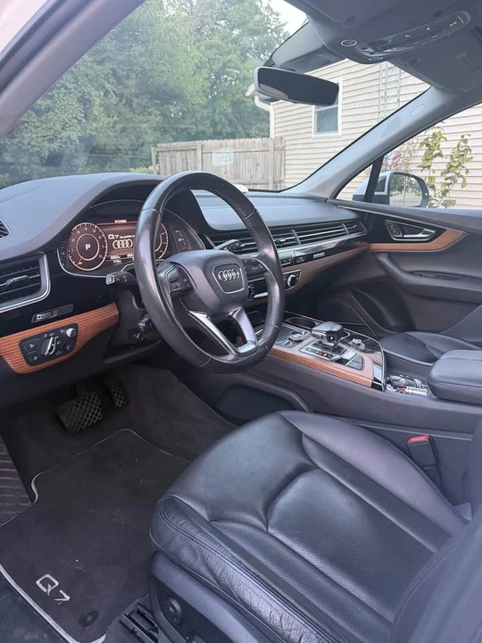 2017 Audi 4M Q7 - Image 2 of 8