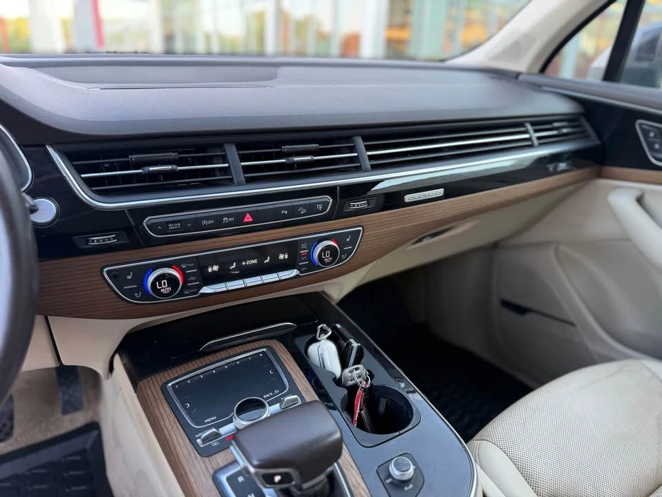 2017 Audi 4M Q7 - Image 13 of 17