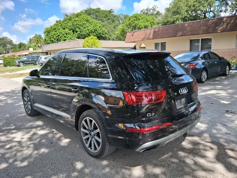 2017 Audi 4M Q7 - Image 4 of 10