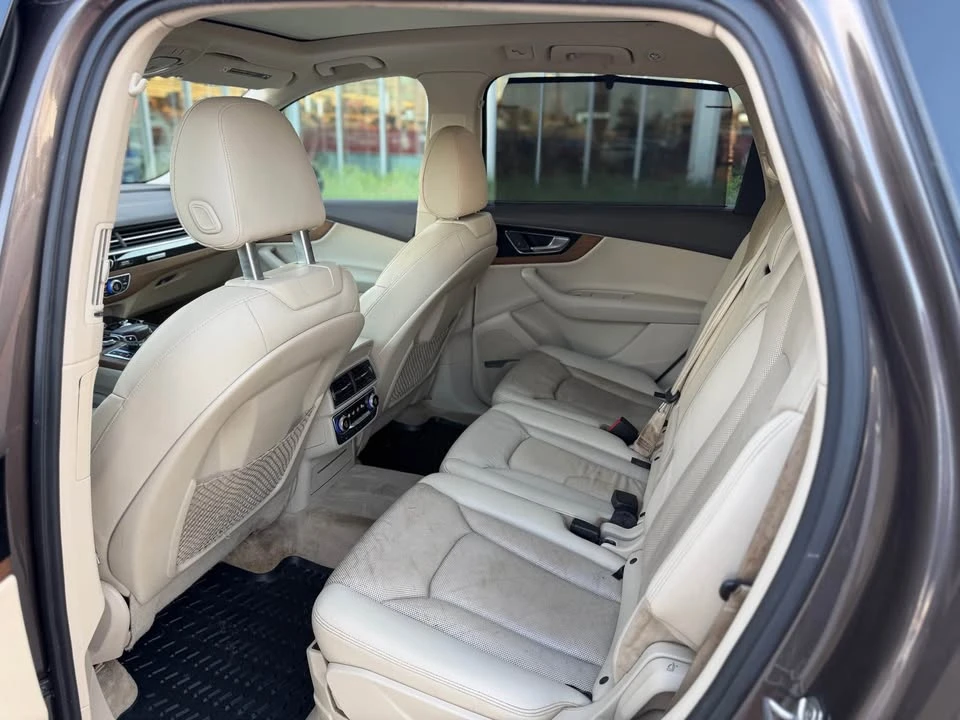 2017 Audi 4M Q7 - Image 10 of 17